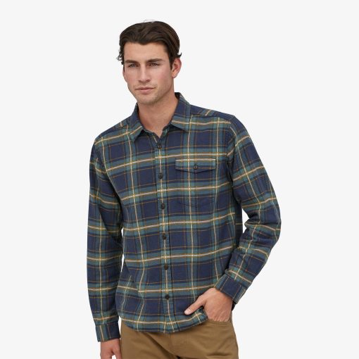 Patagonia L/S Lightweight Fjord Flannel Shirt – Lawrence: New Navy LNNA