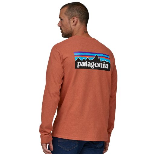 Patagonia Men’s Long-Sleeved P-6 Logo Responsibili-Tee® QZCO